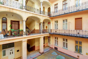 Mandy Apartments